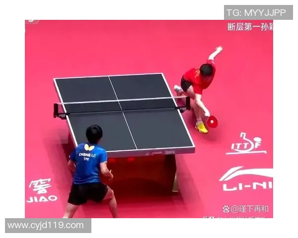 重庆网球队实力引发热议网球界对其表现褒贬不一